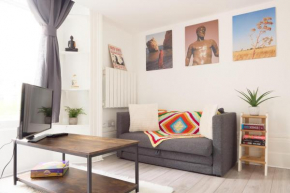 Summer Family Terrace Apartment - Central Location